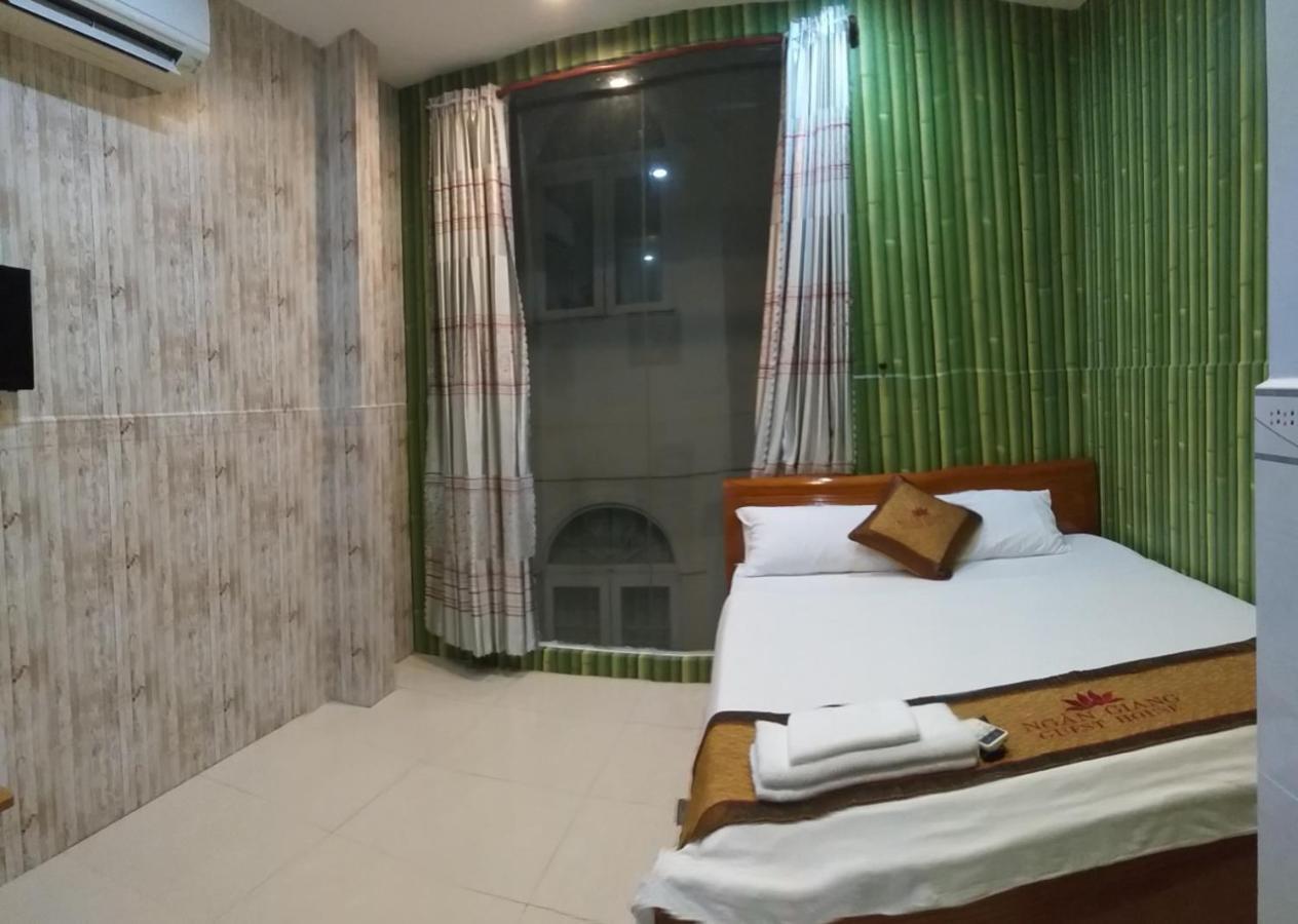 Ngan Giang Guesthouse Дуонг-Донг Экстерьер фото