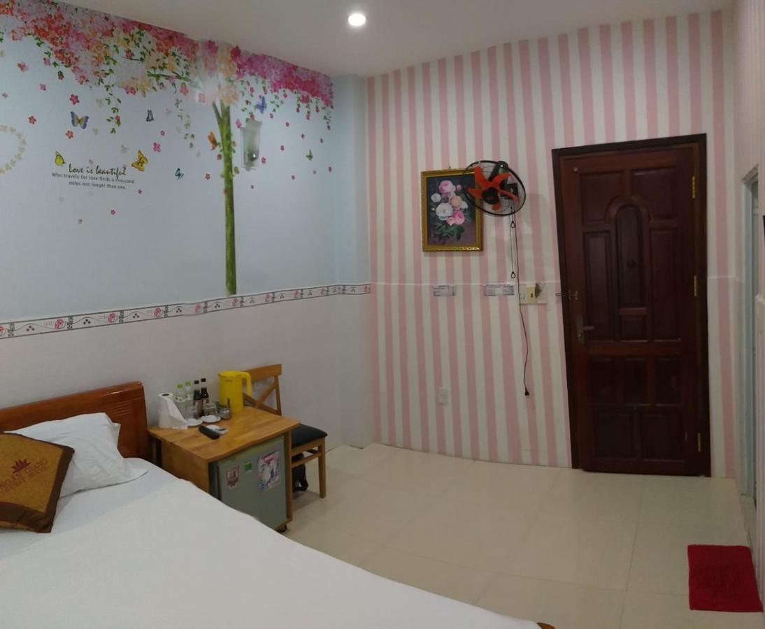 Ngan Giang Guesthouse Дуонг-Донг Экстерьер фото