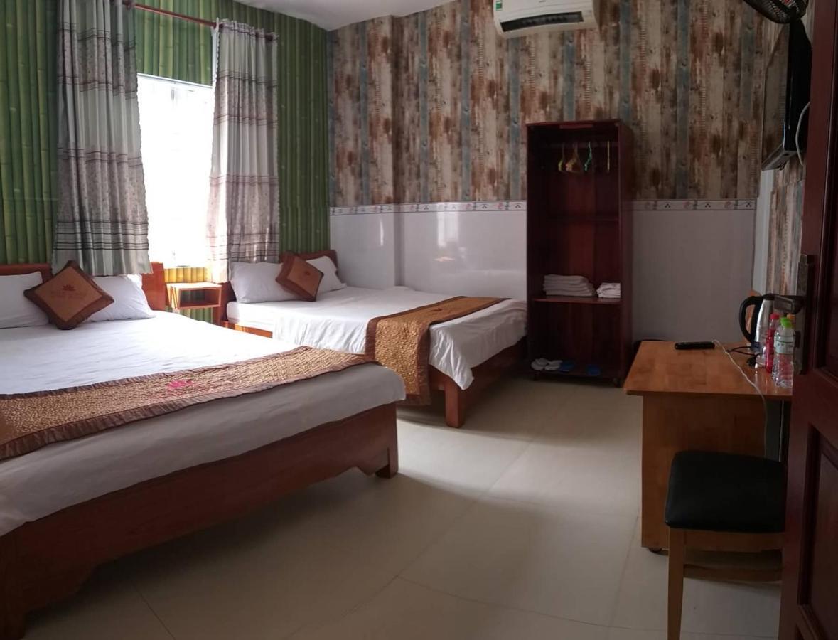Ngan Giang Guesthouse Дуонг-Донг Экстерьер фото