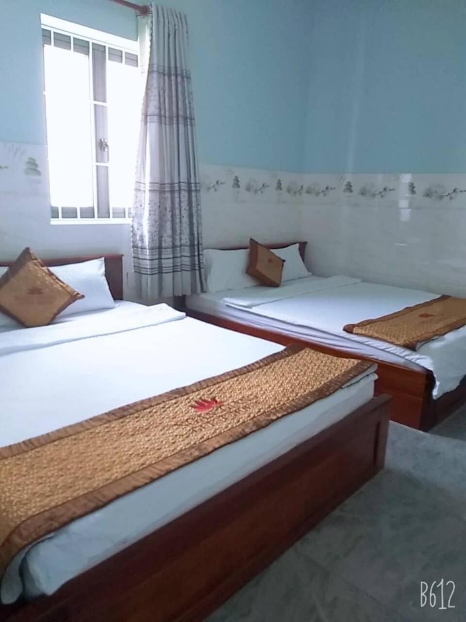 Ngan Giang Guesthouse Дуонг-Донг Экстерьер фото