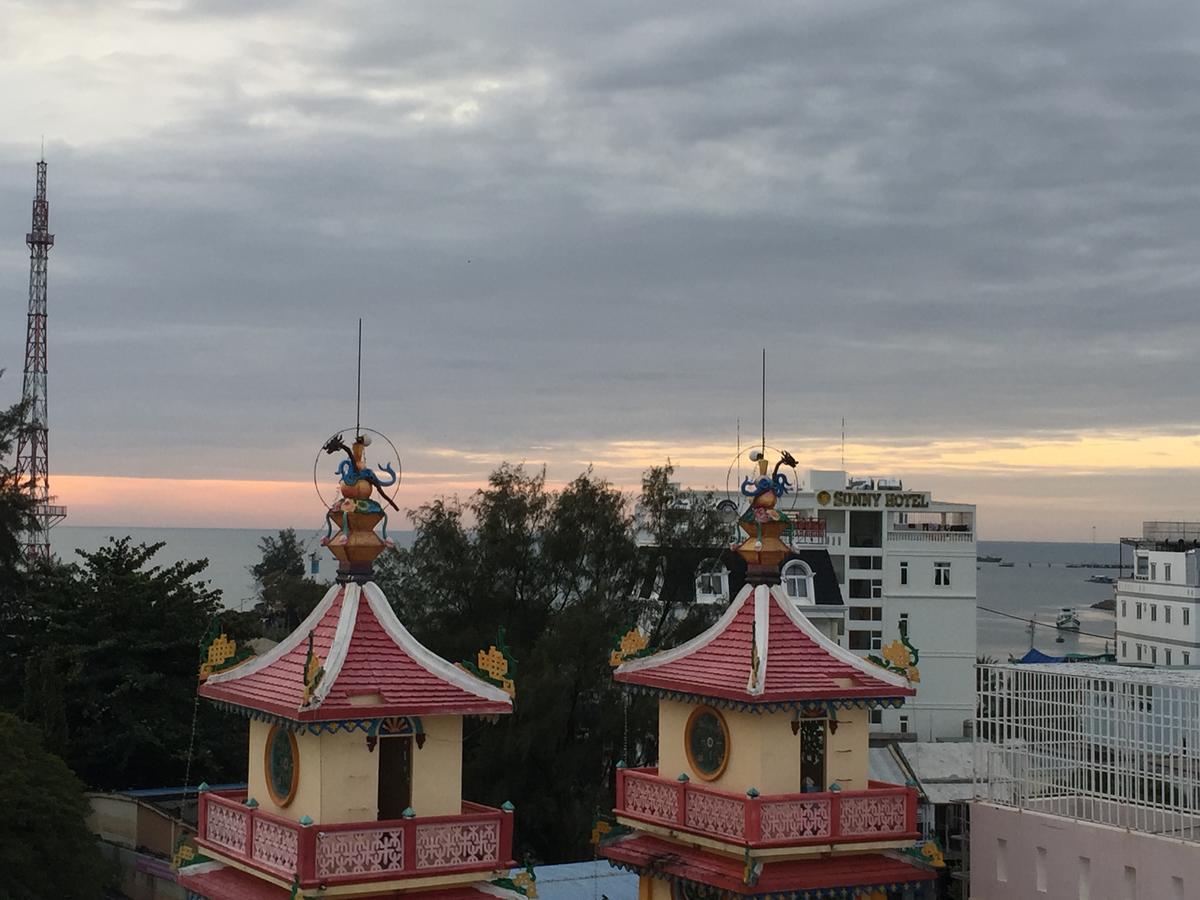 Ngan Giang Guesthouse Дуонг-Донг Экстерьер фото