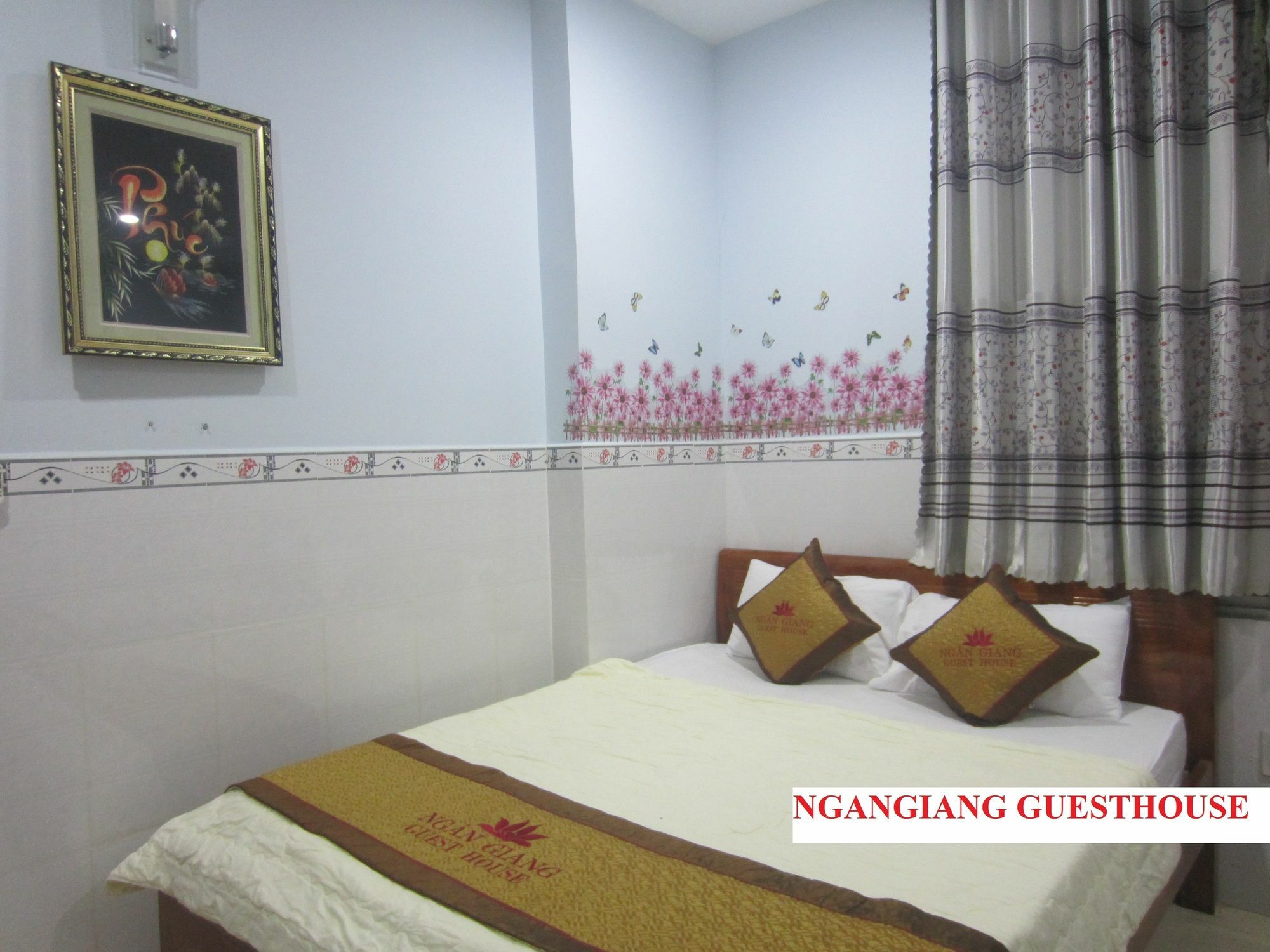 Ngan Giang Guesthouse Дуонг-Донг Экстерьер фото